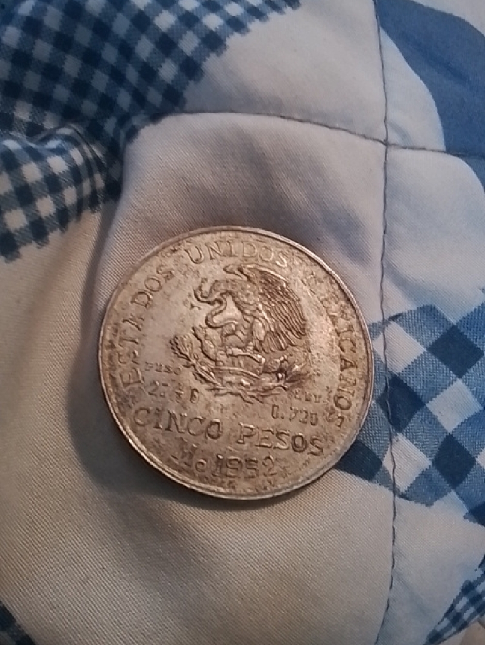 Mexican Cinco Pesos Coin - Silver Tone1952